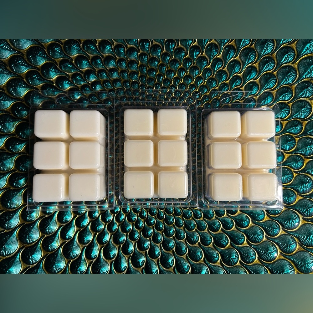 Wax Melt Winter Fragrance Trio, 100% Natural Soy Wax - Picture 2 of 2